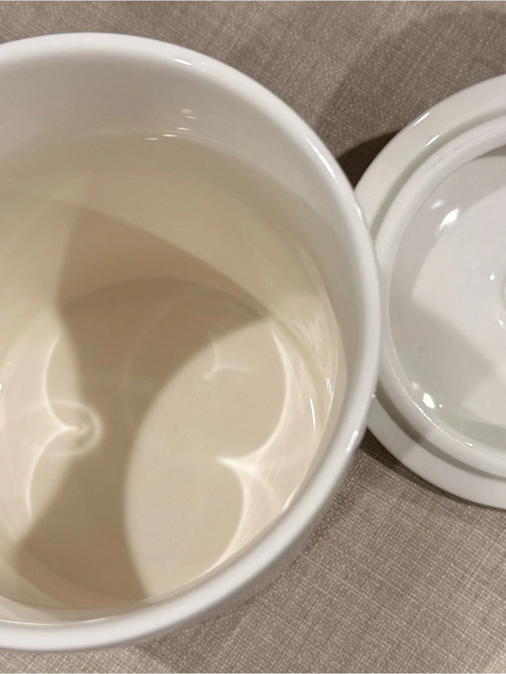 King Arthur white ceramic